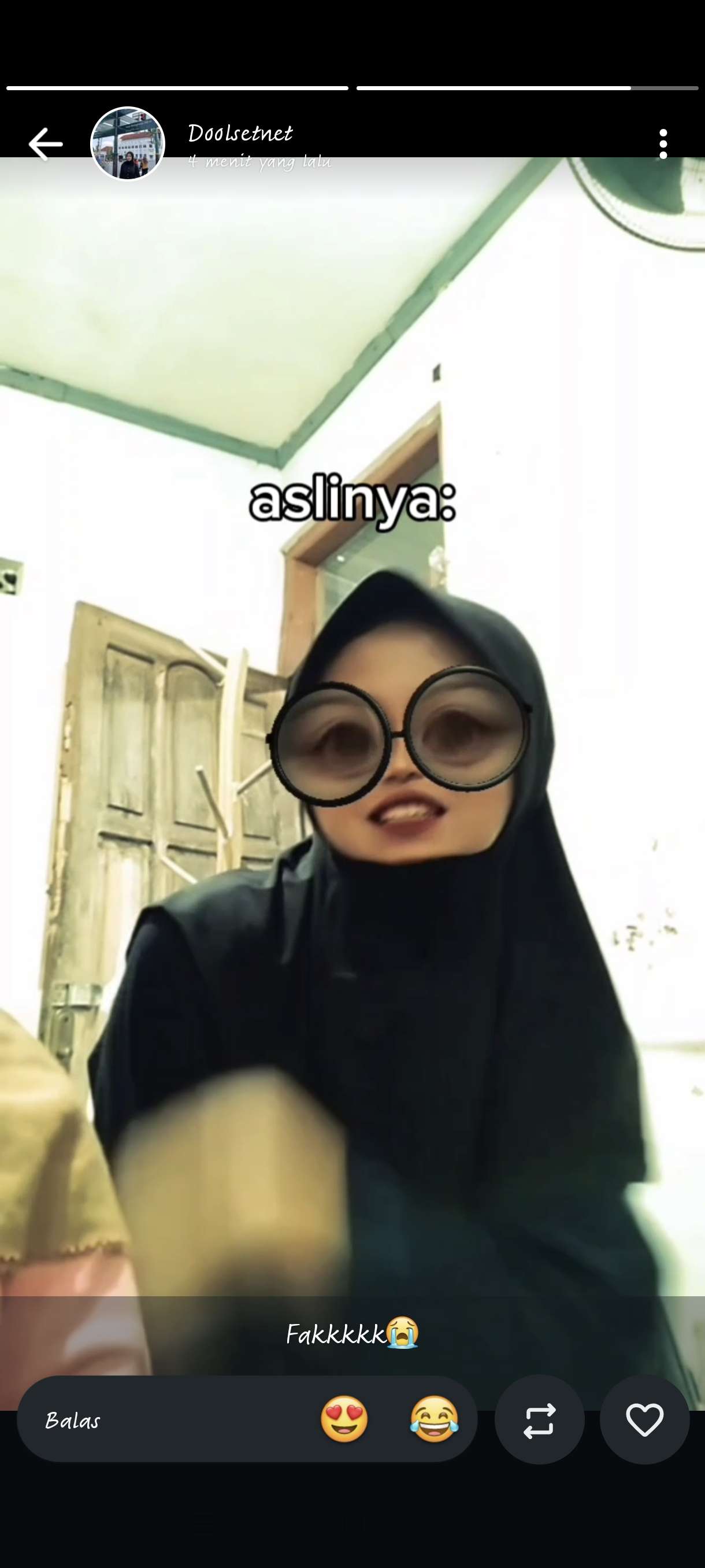 Hanya Dengan Melihat